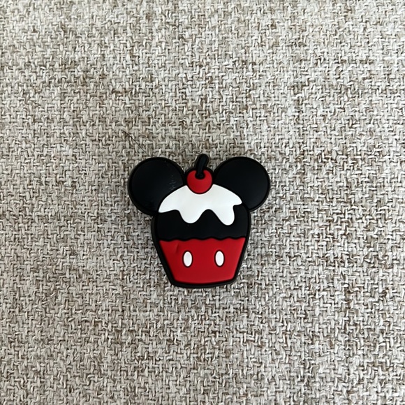 Disney Cupcake Jibbitz - Picture 2 of 5